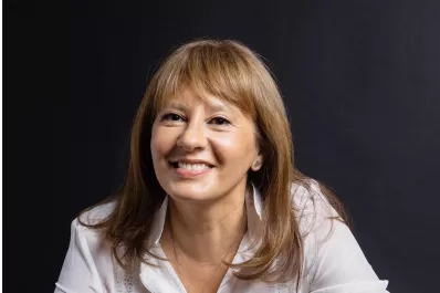 Presentan el libro “Los incómodos”