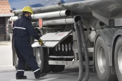 Claves de la escasez: Nación garantizó la compra de gasoil para solucionar el tema