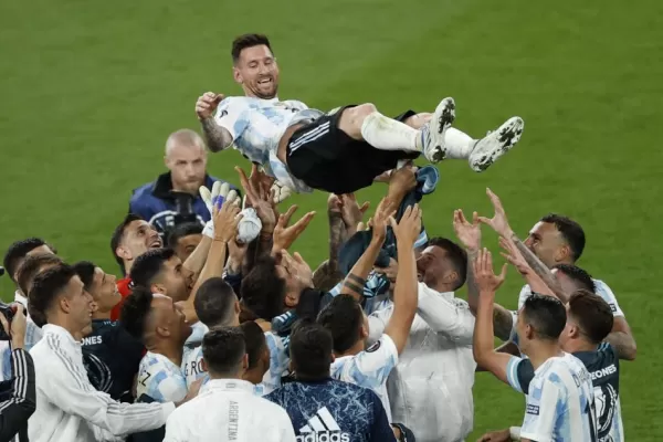 Copa de Campeones Conmebol-UEFA: un equipo feliz que da placer