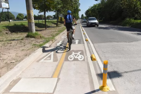La Legislatura impulsa con leyes el uso de bicicletas