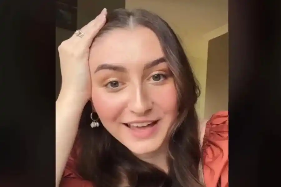 La novia relatando todo a través de un video en las redes.