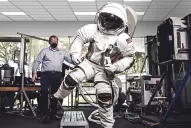 Los trajes de la NASA para viajar a la Luna y a Marte