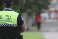 Detuvieron a dos hombres que le robaron el celular a un joven