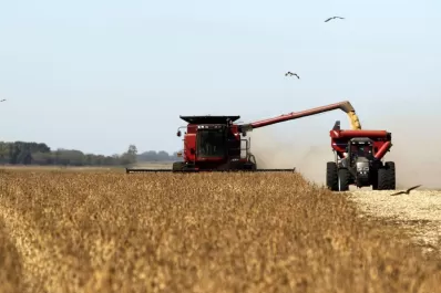 Los patentamientos de maquinarias agrícolas descendieron 53% interanual en abril