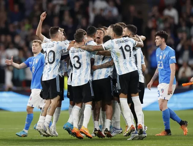 RESPONDE CON FÚTBOL. Con su triunfo, Argentina mostró lo contrario a los dichos de Mbappé. 