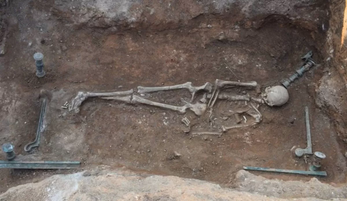 Encuentran los restos de una mujer de hace 2.100 años en Grecia