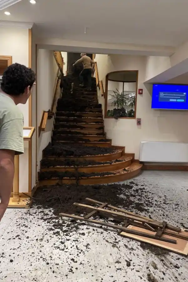 El barro llegó hasta lugares inimaginables.