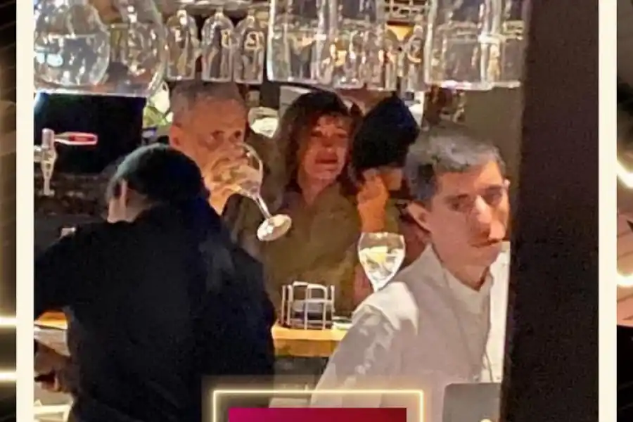 Jorge Rial y Josefina Pouso en un restaurante en Madrid.