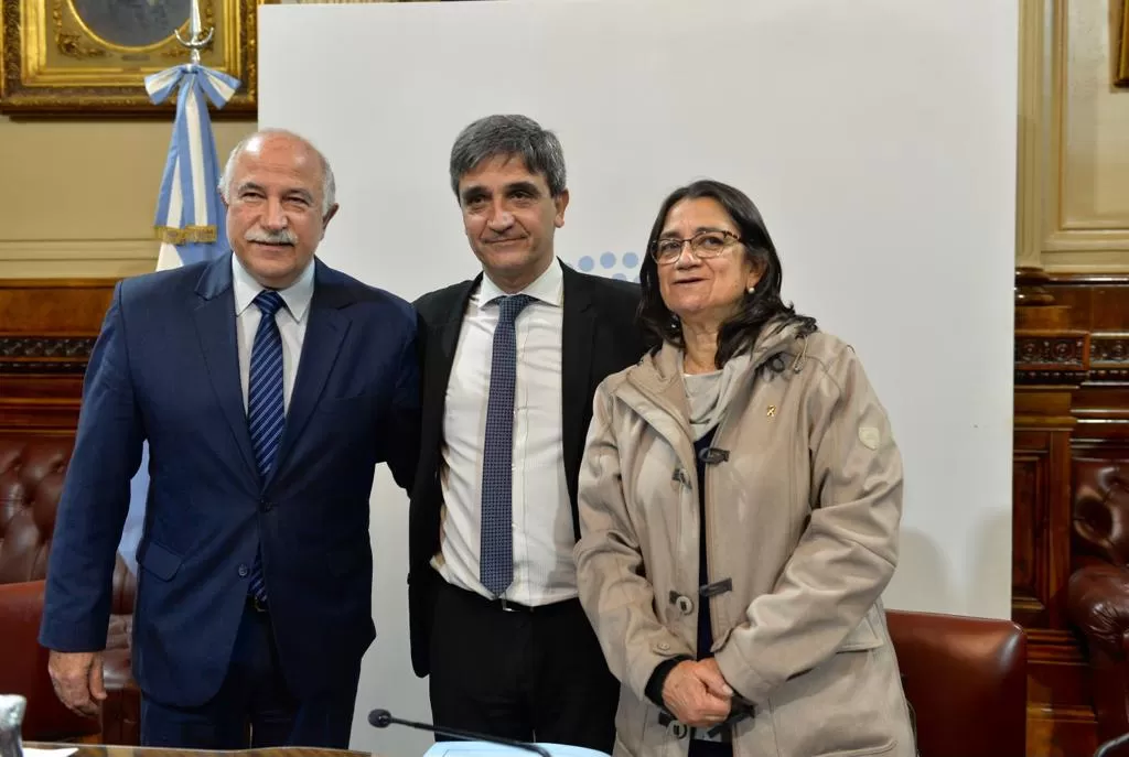 Pablo Yedlin asumió como presidente de la Comisión de Salud del Senado