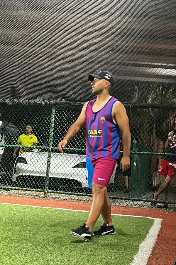 El Kun Agüero volvió a jugar al fútbol.