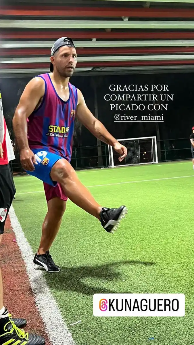 El Kun Agüero regresó al fútbol tras su problema cardíaco: jugó un picado con hinchas de River en Miami