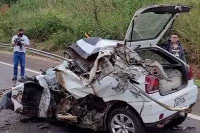 Brasil: un periodista fue a cubrir un accidente vial y se enteró en vivo que la víctima fatal era su hijo
