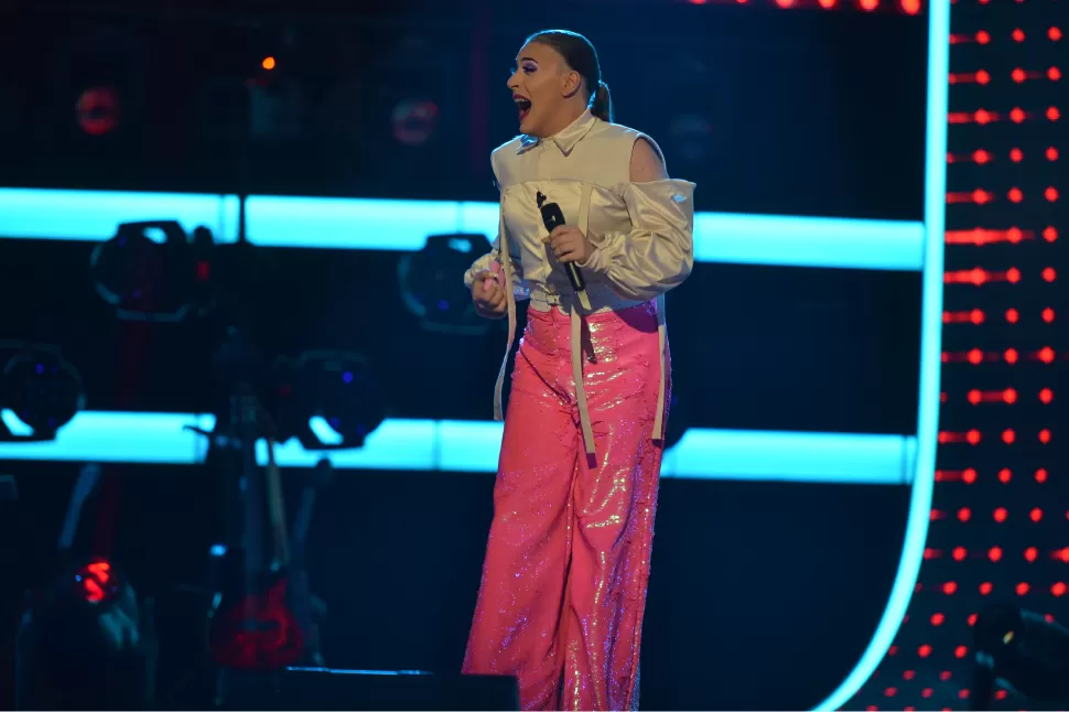 Salustiano en su performance interpretando 