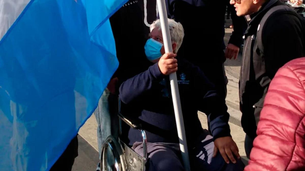 Córdoba: un sindicalista fue arrastrado 100 metros por una camioneta en una protesta