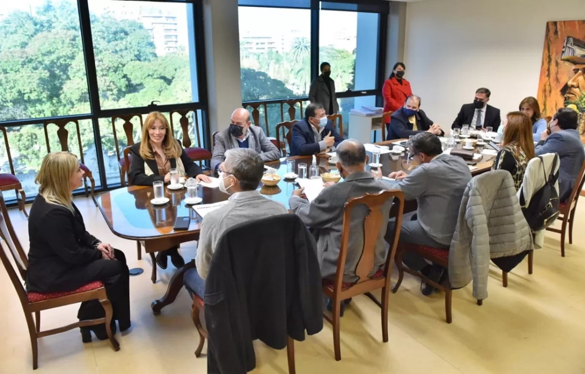 COMISIÓN DE ACUERDOS. Legisladores tomaron las entrevistas a los candidatos a magistrados y magistradas del Poder Judicial. Foto de Prensa HLT
