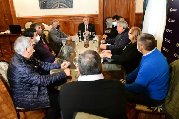 El intendente de La Cocha visitó a Jaldo: Es importante que el peronismo esté unido
