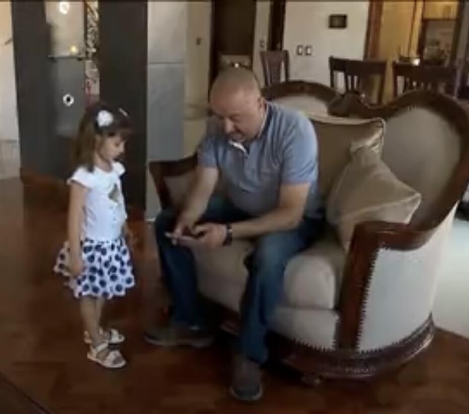 Aby y su papá, en buen estado de salud