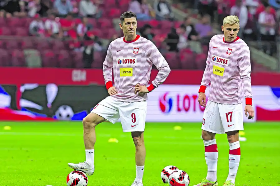 GOLEADOR DE RAZA. Controlar a Lewandowski será el desafío para la defensa.