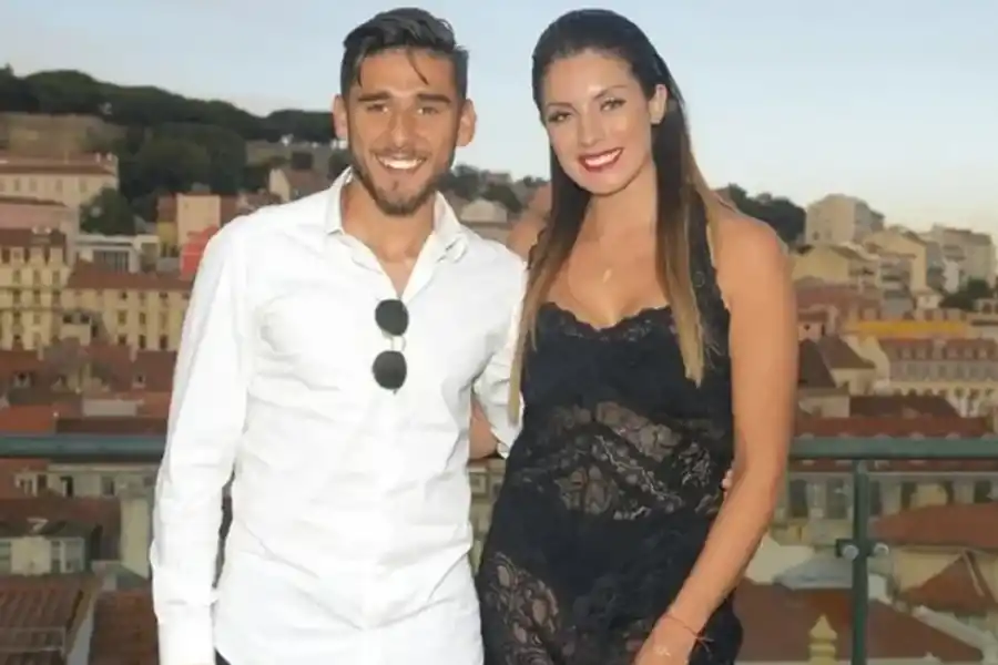 Toto Salvio y Magalí Aravena