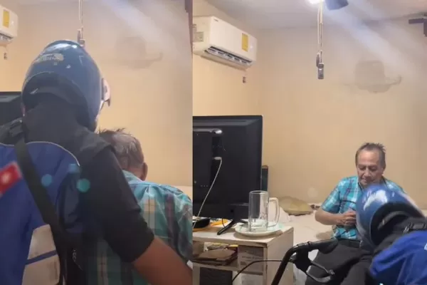 Video: abuelo pidió pizza para que el delivery lo ayude a acostarse