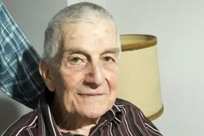 Reconocimiento a Alberto Díaz, el fundador del elenco teatral de Bella Vista