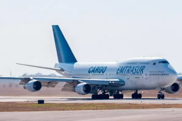 Avión retenido en Ezeiza: en Paraguay afirman que el piloto es terrorista