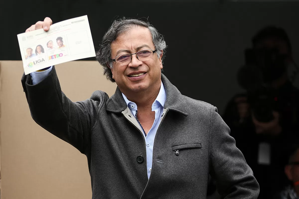 Con Petro, la izquierda llega a la presidencia de Colombia