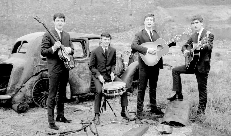 LIVERPOOL, 1962. Una de las primeras fotos de promoción de The Beatles. 