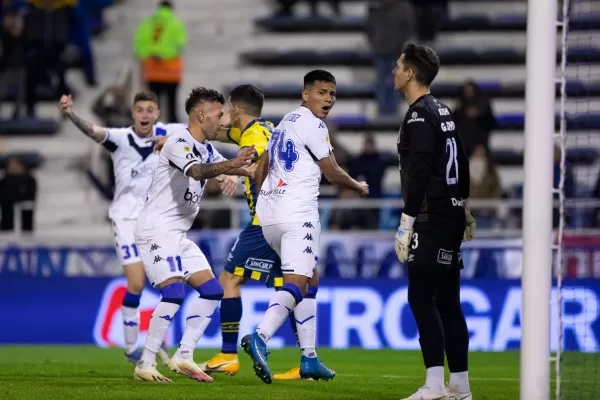 Con Tevez en la tribuna, Rosario Central cayó ante Vélez en Liniers