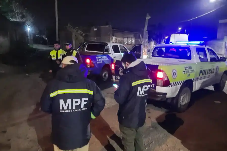 Atacaron a tiros a un hombre y una mujer en avenida Francisco de Aguirre