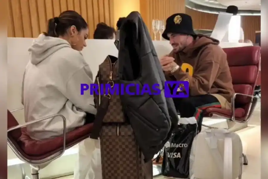 La pareja fue vista en el vip del Aeropuerto de Ezeiza.