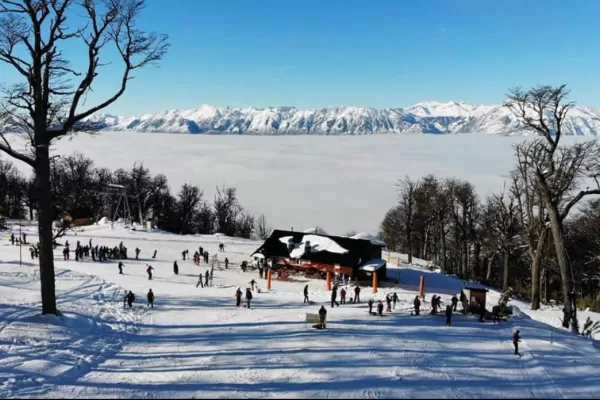 Vacaciones de invierno: ¿cuánto cuesta ir a esquiar una semana?