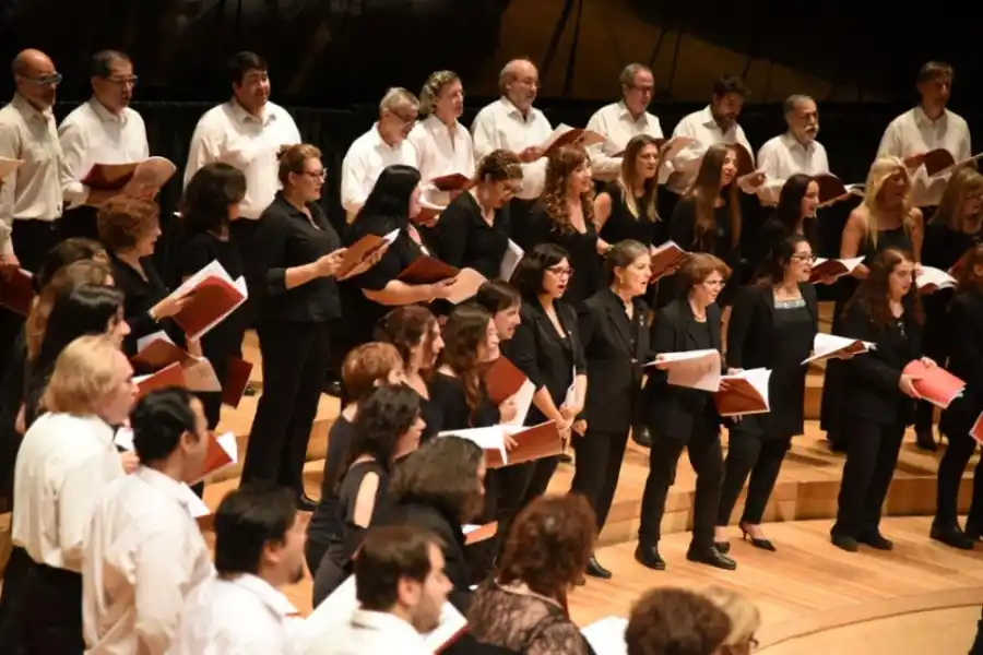 Un abrazo humanista y musical para preservar el planeta