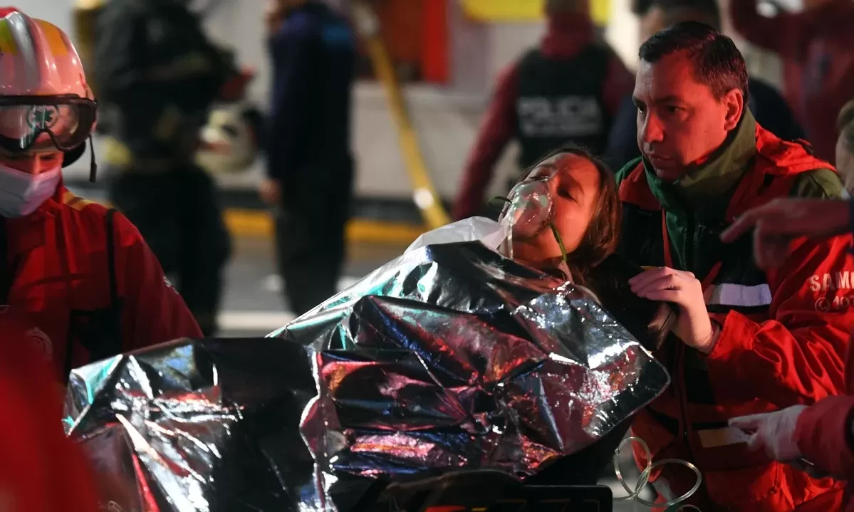 Cinco muertos y 18 heridos tras un incendio en Recoleta