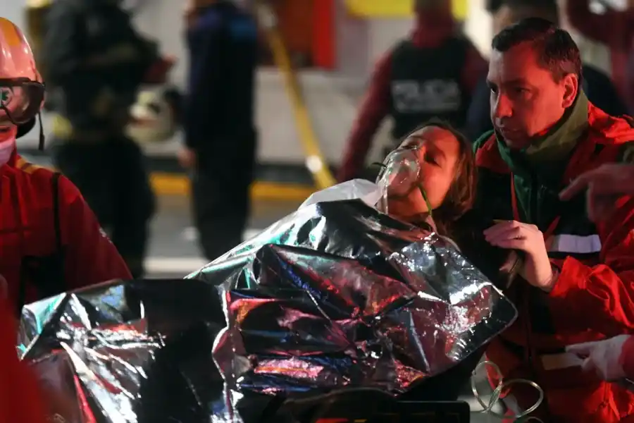 Cinco muertos y 18 heridos tras un incendio en Recoleta