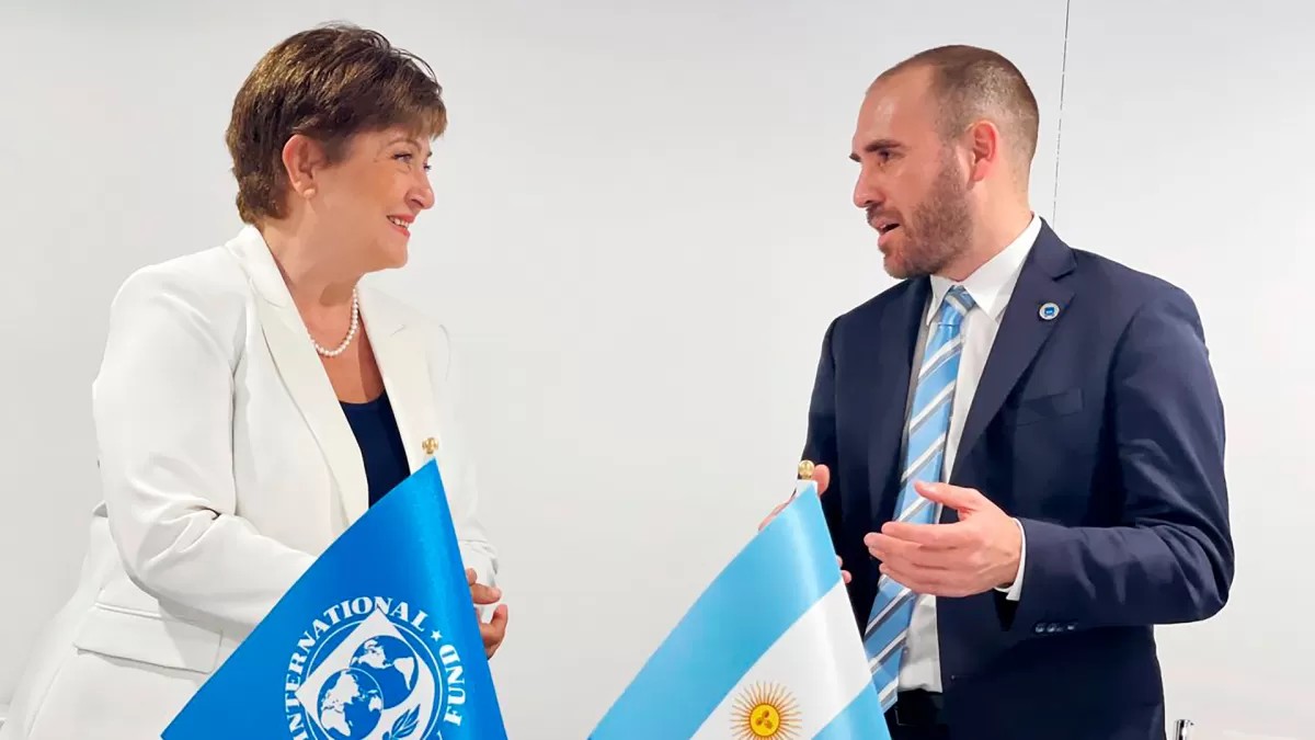 Kristalina Georgieva, directora gerente del FMI, y Martín Guzmán, ministro de Economía de la Argentina