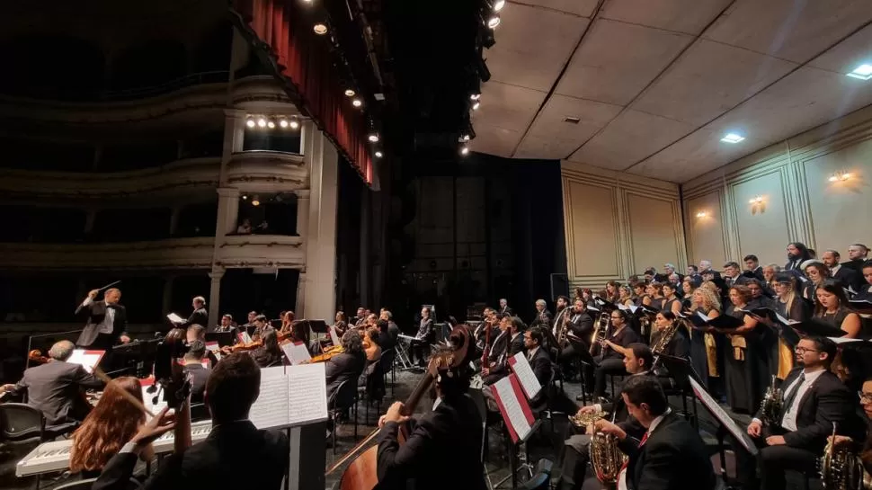 SINFÓNICO-CORAL. Un concierto que involucra muchos músicos en escena. ente cultural tucumán
