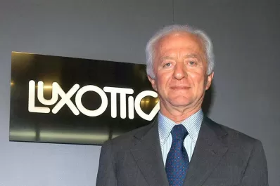 Murió el multimillonario propietario de Ray-Ban, Leonardo Del Vecchio