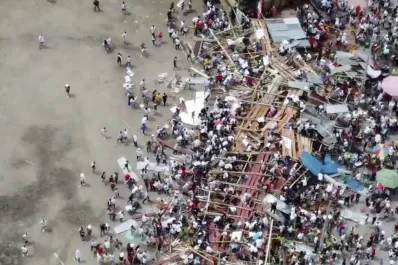 Tragedia en Colombia: se derrumbó el palco de una plaza de toros y murieron seis personas