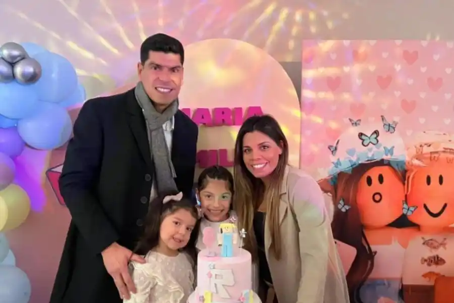 FESTEJO. Lampe, Martina, María Emilia que cumplió ocho años, y Mariela.  