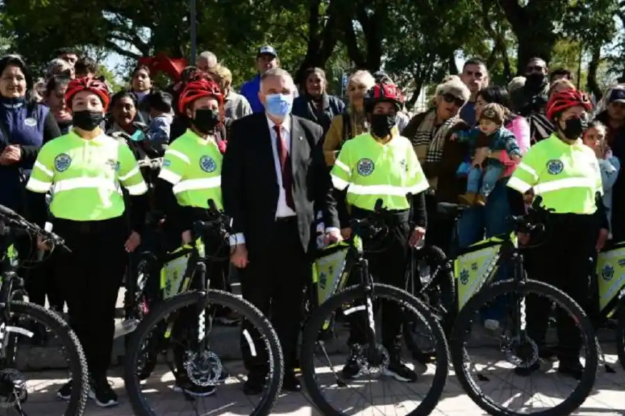 TUCUMÁN REFUERZA LA SEGURIDAD con vigías femeninas. 