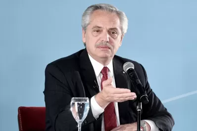 Alberto Fernández conversó por teléfono con el presidente de Ucrania