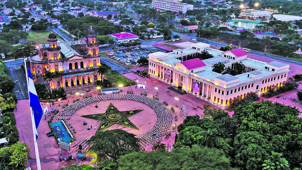 RECUERDO. La Plaza de la Revolución, en Managua, una vez fue símbolo de libertad. 