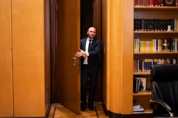 Guzmán: Mi renuncia fue un acto de responsabilidad con la Patria