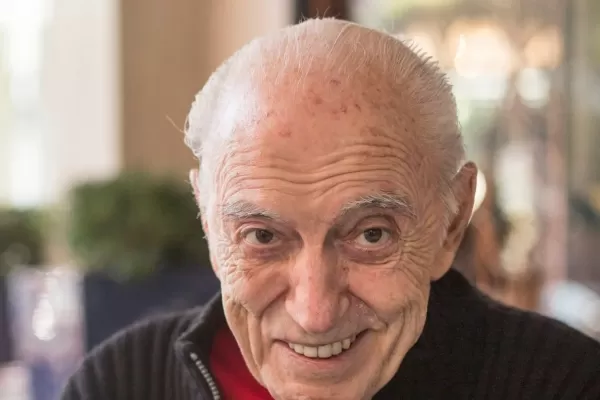 Una voz única: Alberto Fernández lamentó la muerte de Cacho Fontana