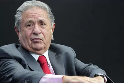 Duhalde quiere arrebatarle a Máximo Kirchner la conducción del PJ bonaerense