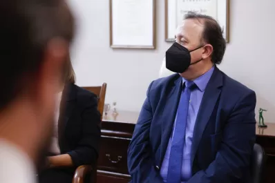 Profundizarán los trabajos de reposición de vidrios y calefacción en las escuelas