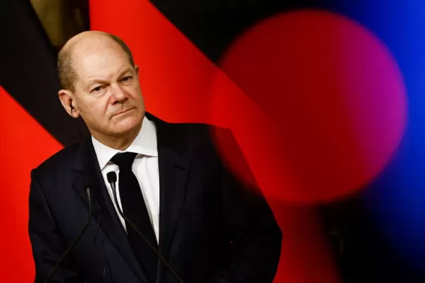 El Gobierno alemán aprobó un proyecto para regularizar a miles de inmigrantes