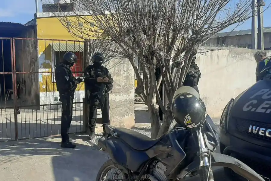 Detuvieron al autor del violento robo del local de zapatillas de Yerba Buena