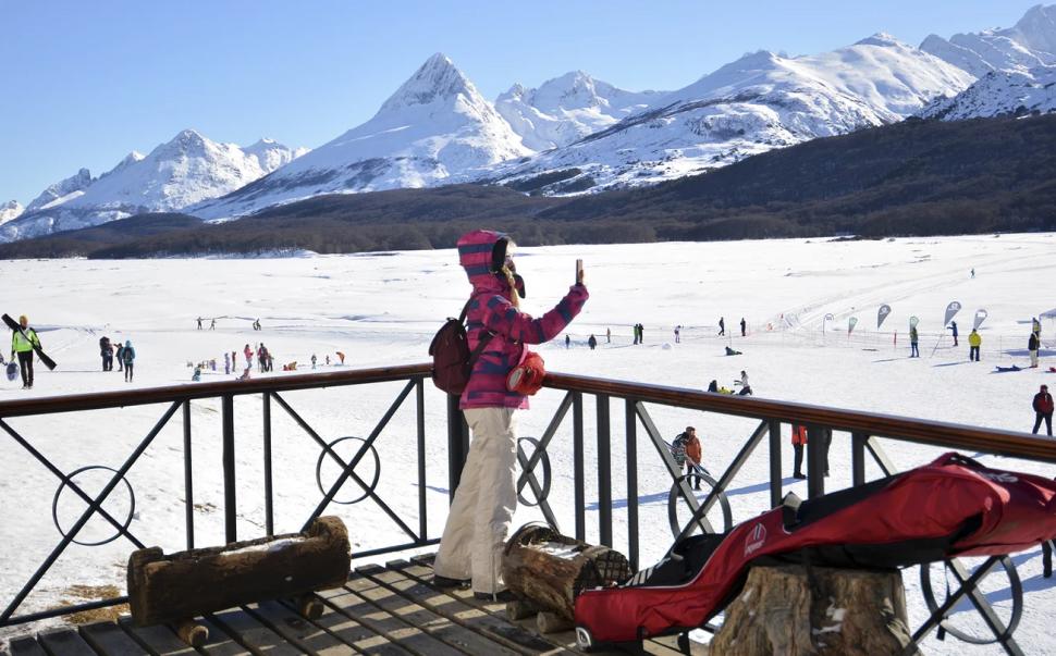 Los lugares con nieve suelen ser los más elegidos para viajar en esta época del año (Instituto Fueguino de Turismo)